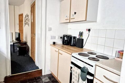 WhatsApp Image 2025-11-13 at 12.37.51 (3).jpeg