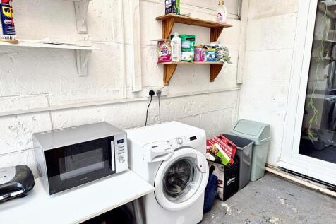 WhatsApp Image 2025-11-13 at 12.37.53 (5).jpeg