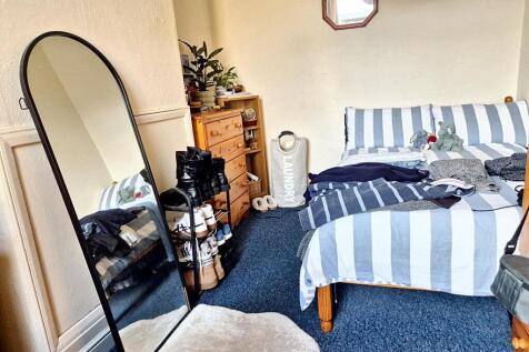 WhatsApp Image 2025-11-13 at 12.37.54 (3).jpeg