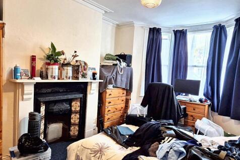 WhatsApp Image 2025-11-13 at 12.37.50.jpeg