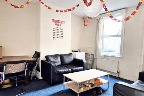 WhatsApp Image 2025-11-13 at 12.13.22.jpeg