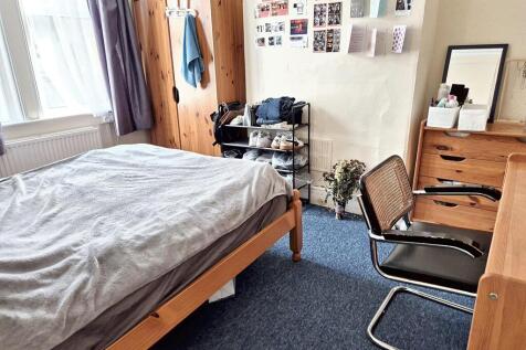 WhatsApp Image 2025-11-13 at 12.13.26 (7).jpeg