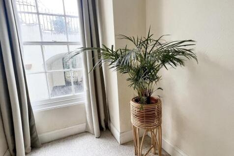 Udv1Fjdn_UGCIsUL_Wqx9w