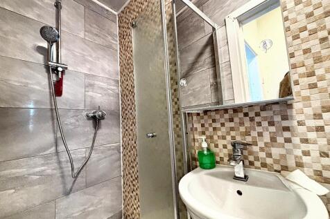 WhatsApp Image 2025-12-30 at 15.10.55 (5).jpeg