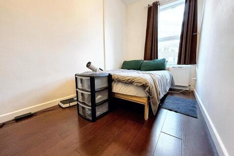 WhatsApp Image 2025-12-30 at 15.10.54 (6).jpeg