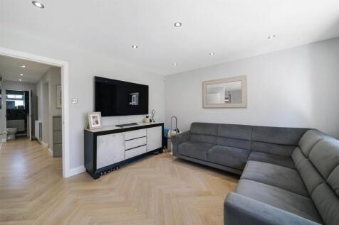 39 Fielders Way, Shenley - UUR3BialkxMPs8GW3csD.jp