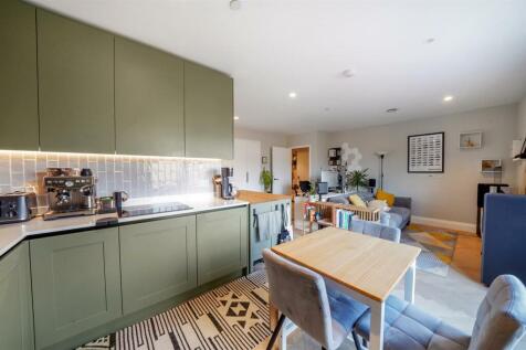 Apartment 28, 4 Explorer Way - M0179a4FQTZLxOKCUW5