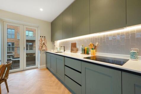 Apartment 26, 31 Royal Engineers Way - pqqxwpffEOe