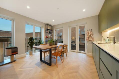Apartment 26, 31 Royal Engineers Way - u58ysZFtLEV