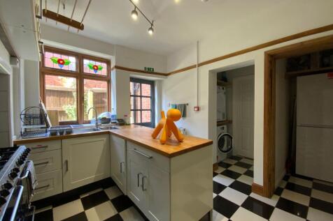 Communal Kitchen