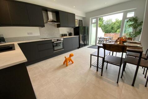 Communal Kitchen