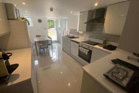 Communal Kitchen