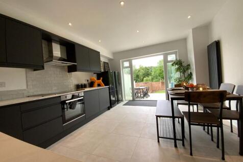 Communal Kitchen