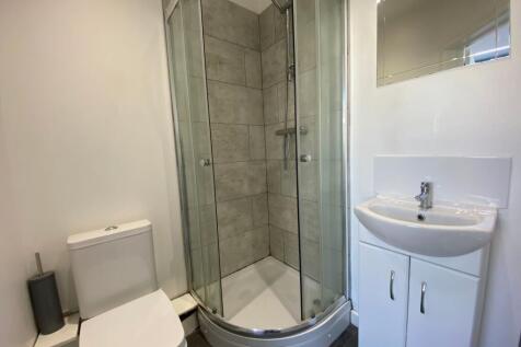Bedroom 1 Ensuite