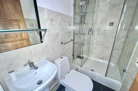 Bedroom Two En-Suite