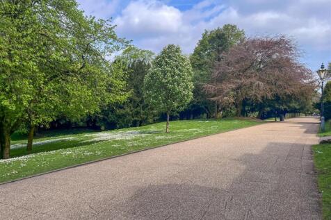 Broad Walk