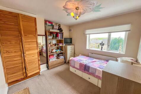 Bedrooms Three