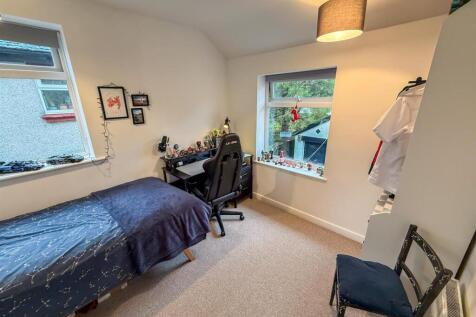 WhatsApp Image 2025-11-13 at 09.31.24 (1).jpeg