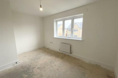 Plot 5 Master bedroom