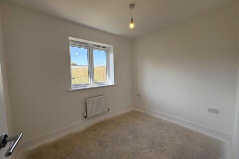 05 Bedroom.jpeg