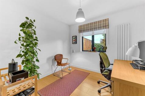 bedroom 3.jpg
