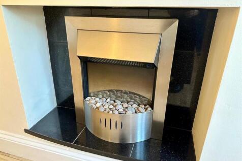 WhatsApp Image 2025-11-25 at 16.17.51_21fa6d08.jpg