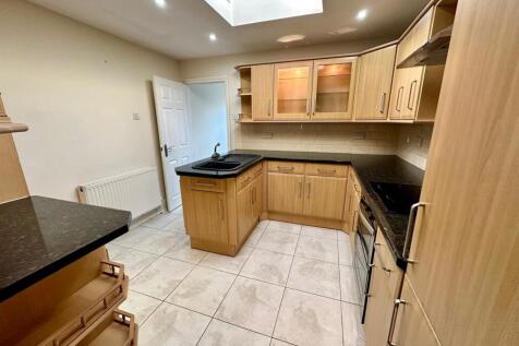 WhatsApp Image 2025-11-25 at 16.17.51_61ad1ac7.jpg