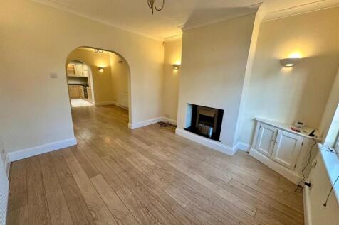 WhatsApp Image 2025-11-25 at 16.17.51_6142e639.jpg