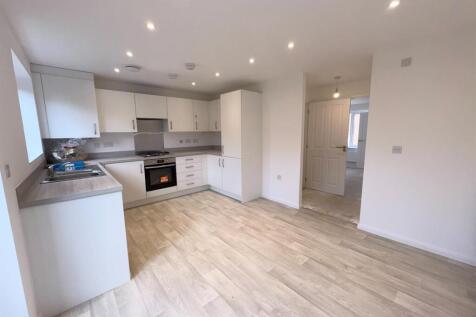 03 KitchenDiner.jpeg