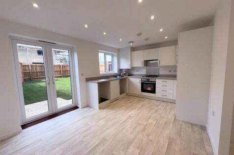 02 Kitchen Diner.jpeg