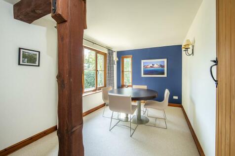 Dining Room 01.jpg