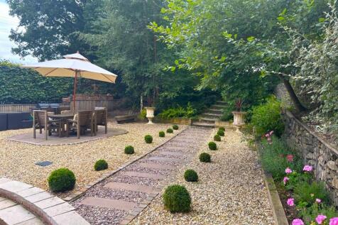 Garden 1.jpg