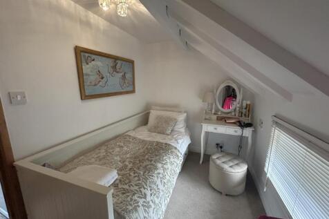 Bedroom 3.jpg