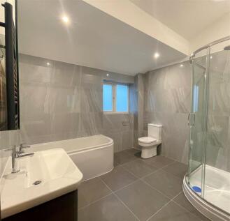 Bathroom.JPG
