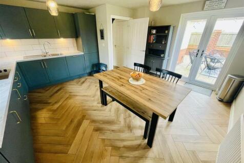 Open Plan Kitchen/Dining Room