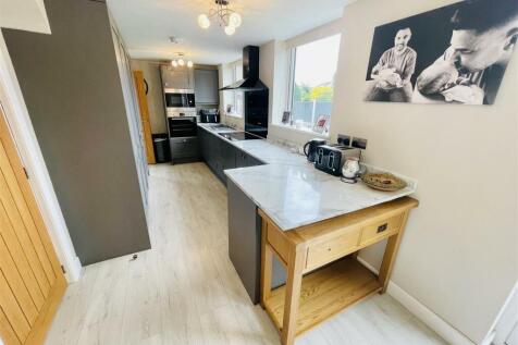 Open Plan Kitchen/Dining Room
