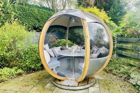 Garden Pod