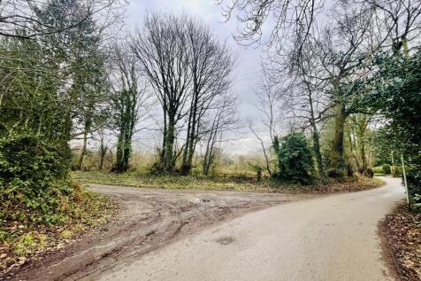 Corner of Foxwist Green and the private road