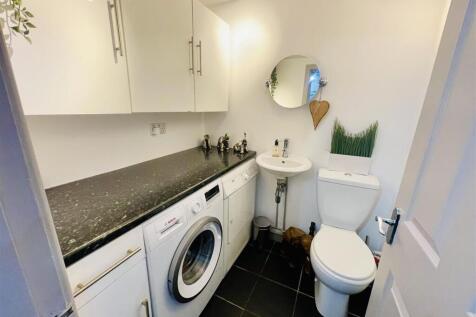 Utility Room/WC