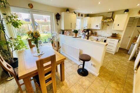 Open Plan Kitchen/Dining Room