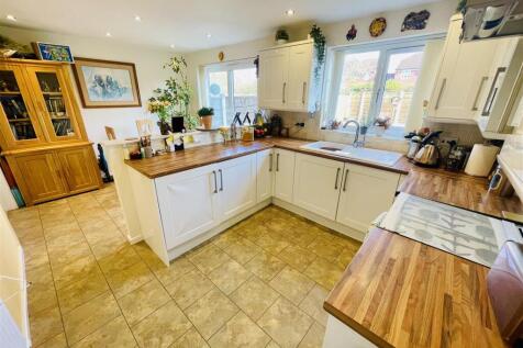 Open Plan Kitchen/Dining Room