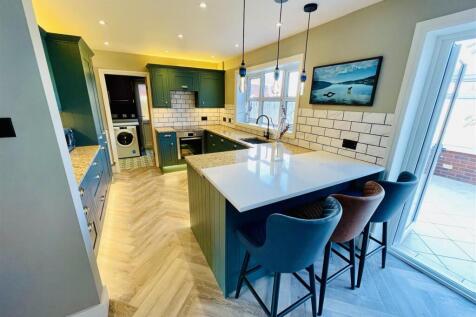 Open Plan Kitchen/Dining Room