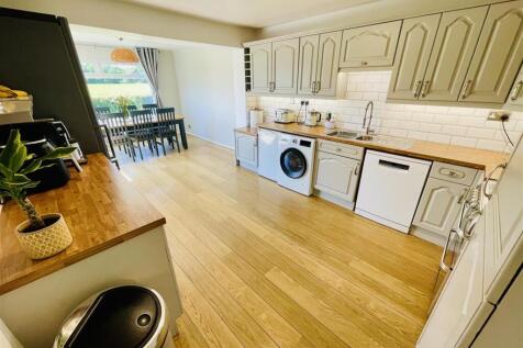 Open Plan Kitchen/Dining Room