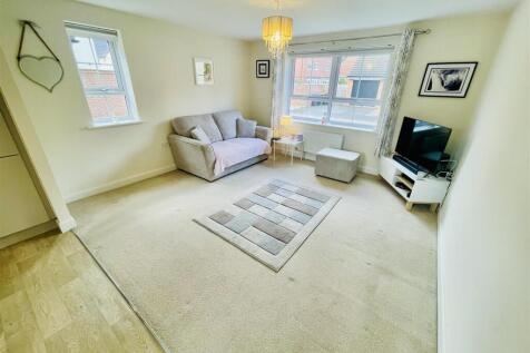 Open Plan Kitchen/Lounge/Dining Room