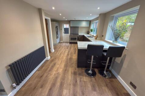Open Plan Kitchen/Dining Room