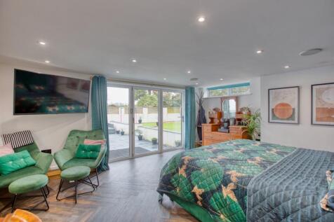 Master bedroom with On suite