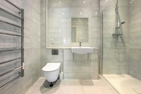 Main Shower Room