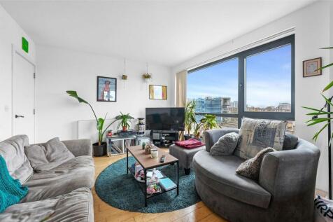 Living Room 4