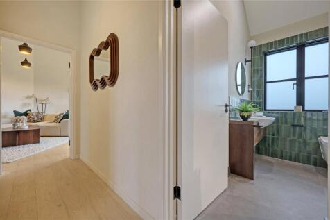 Hallway /Bathroom