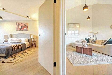 Bedroom / Reception